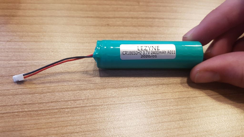Lezyne Batterij 18650 2400 mAh Wire