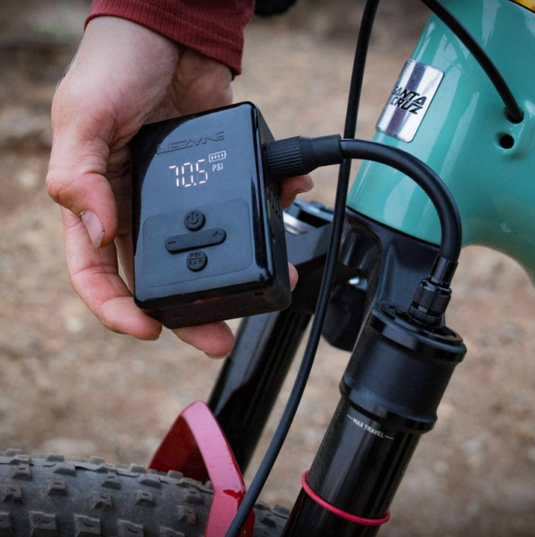 LEZYNE E DRIVE ELECTRIC PUMP SATIN BLACK - Afbeelding 20