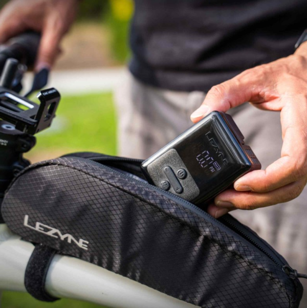 LEZYNE E DRIVE ELECTRIC PUMP SATIN BLACK - Afbeelding 19